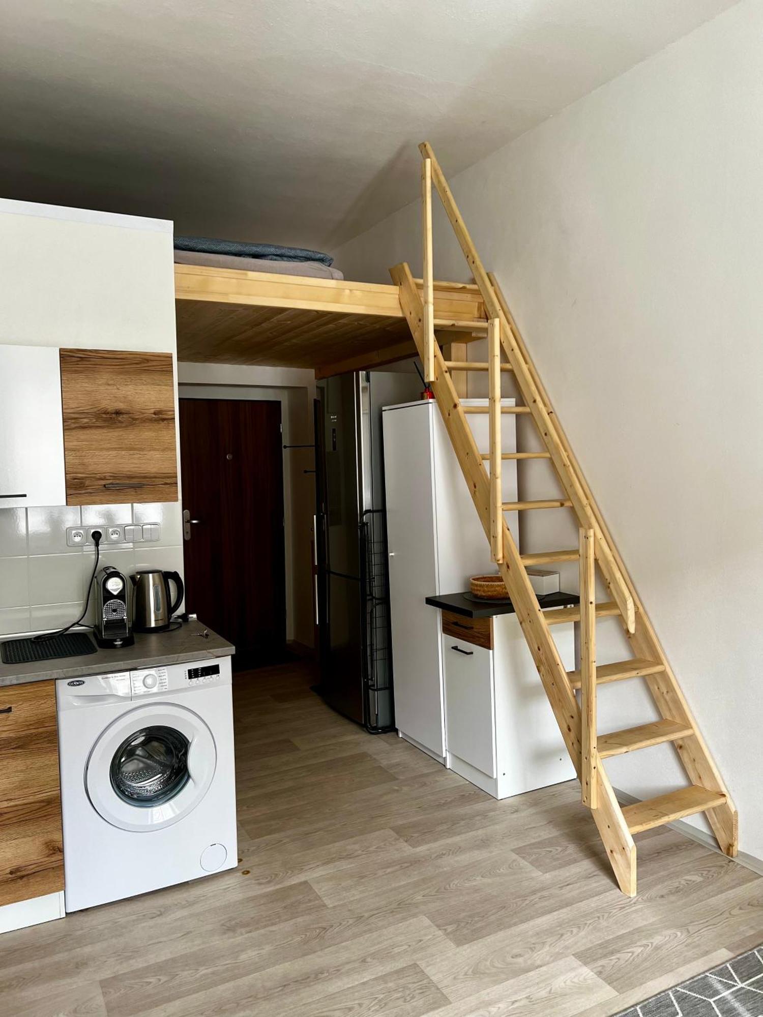 Apartman Zlata Hvezda チェスケー・ブジェヨヴィツェ エクステリア 写真